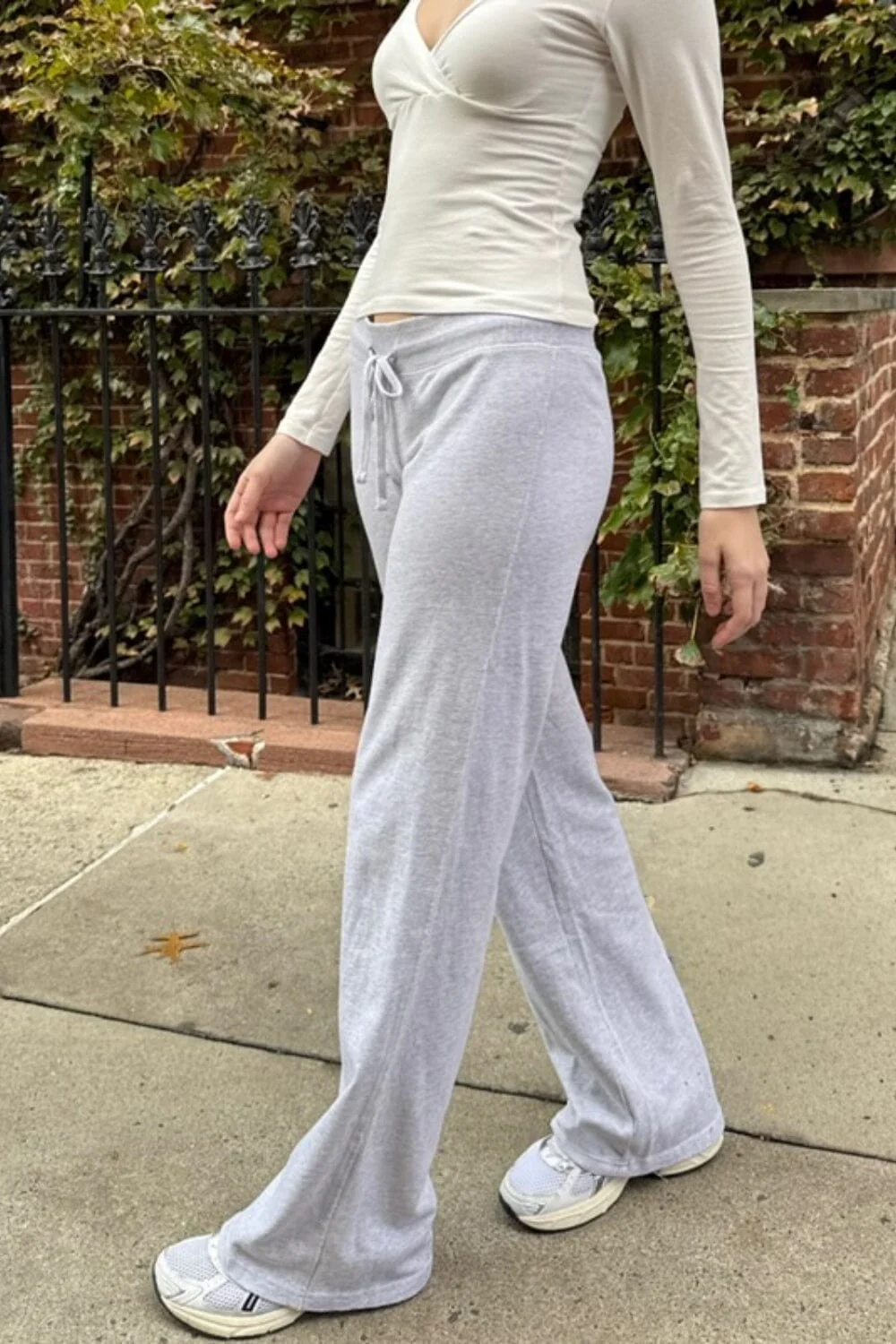 Hilary Yoga Pants - Image 4