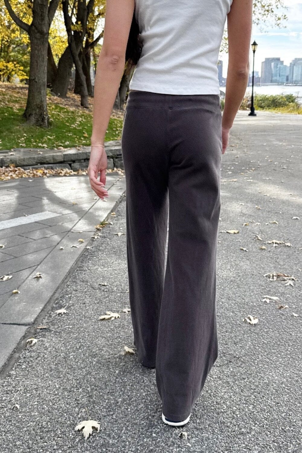 Hilary Yoga Pants - Image 9